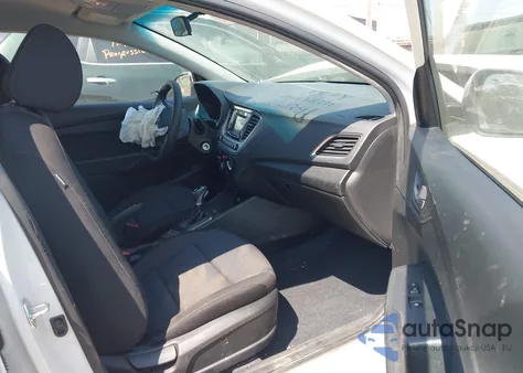 2018 Hyundai Accent Se z USA, uszkodzony, nr VIN 3KPC24A30JE026596